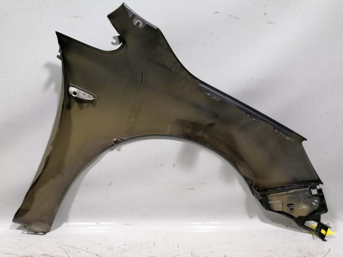 Opel Astra J original Kotfl&uuml;gel vorn links Z190 Platingrau Bj.2013